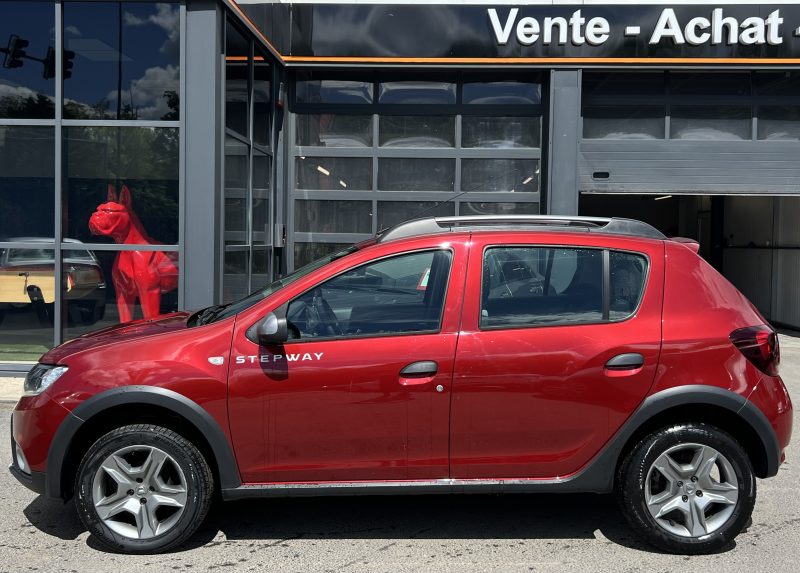 DACIA SANDERO II PHASE 2 STEPWAY 0.9 TCE 90 APPLE CARPLAY GPS BLUETOOTH CRIT AIR 1 - GARANTIE 1 AN