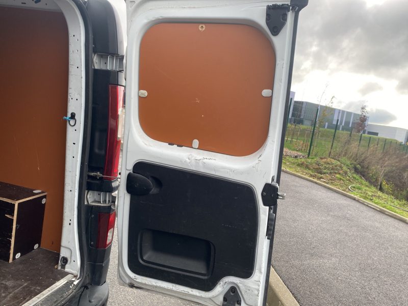 RENAULT TRAFIC L1H1 1000 GRAND CONFORT 1.6 L DCI 120 ch