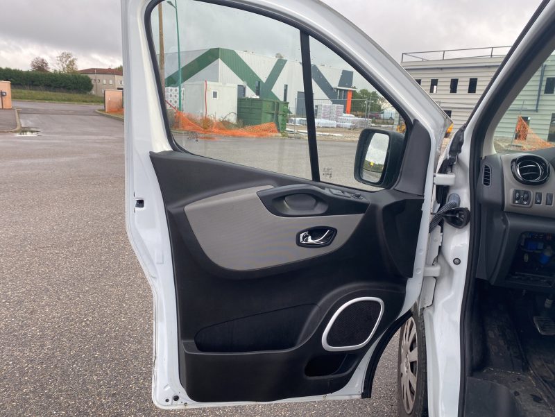 RENAULT TRAFIC L1H1 1000 GRAND CONFORT 1.6 L DCI 120 ch