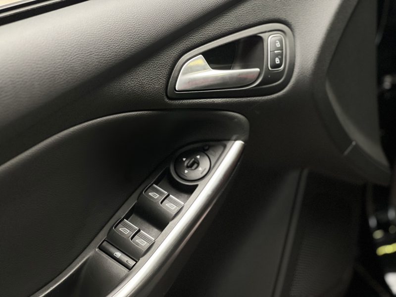 FORD FOCUS ST 2.0 ECOBOOST 250CH