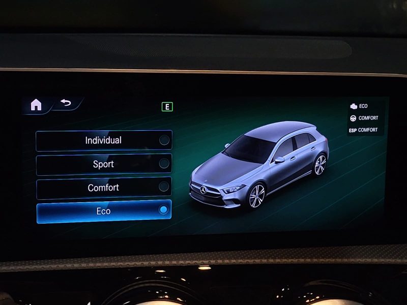 MERCEDES CLASSE A 180 d  116cv PROGRESSIVE LINE CAMERA / TOIT OUVRANT / GPS