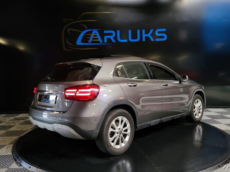 180d 110cv SENSATION TOIT OUVRANT / SELLERIE CUIR / HAYON MOTORISE / KEYLESS / FEUX LED 