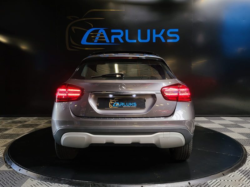 180d 110cv SENSATION TOIT OUVRANT / SELLERIE CUIR / HAYON MOTORISE / KEYLESS / FEUX LED 