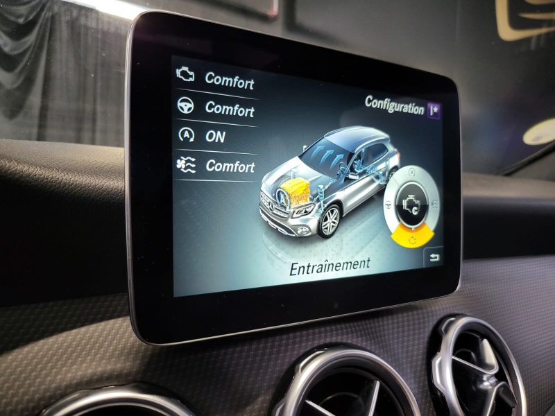 180d 110cv SENSATION TOIT OUVRANT / SELLERIE CUIR / HAYON MOTORISE / KEYLESS / FEUX LED 