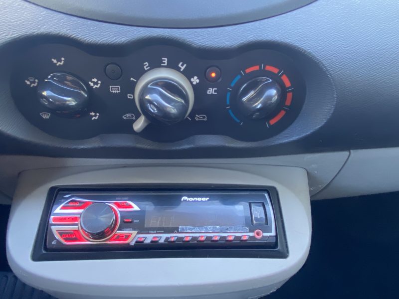 RENAULT TWINGO II 2008