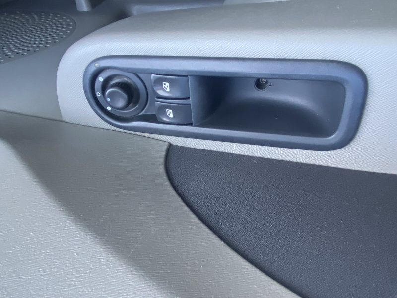 RENAULT TWINGO II 2008