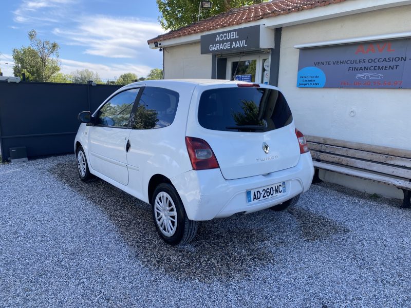 RENAULT TWINGO II 2008