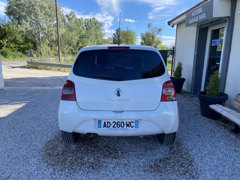 RENAULT TWINGO II 2008