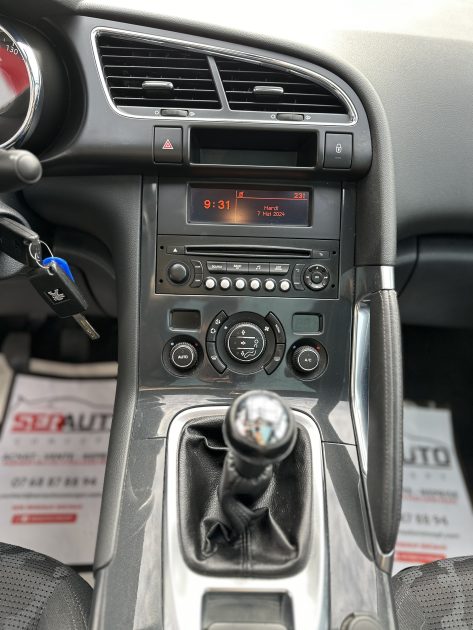 PEUGEOT 3008 Monospace 2013