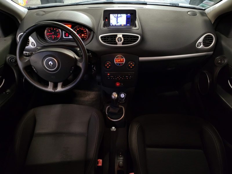 RENAULT CLIO 3 III PHASE 2 1.2 16V 101cv DYNAMIC TOMTOM / CLIM AUTO / DISTRIBUTION FAITE