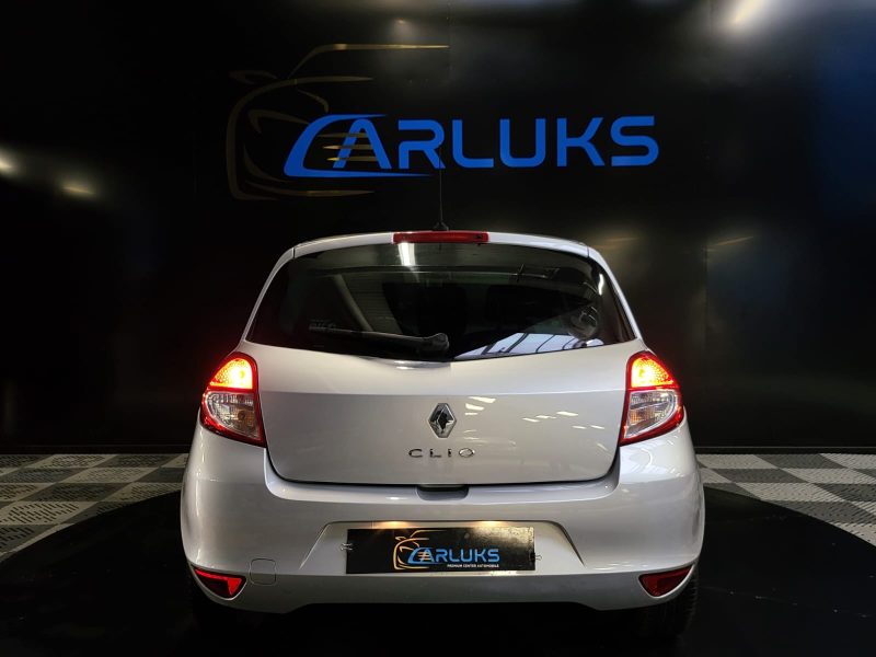 RENAULT CLIO 3 III PHASE 2 1.2 16V 101cv DYNAMIC TOMTOM / CLIM AUTO / DISTRIBUTION FAITE