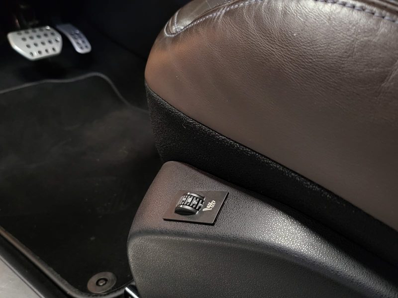 DS DS3 1.2 110cv EAT6 SPORT CHIC MOTEUR NEUF / CARPLAY / CAMERA / BLANC NACRE / SUIVI COMPLET