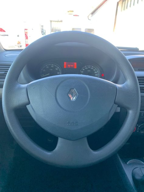 RENAULT CLIO II 2004