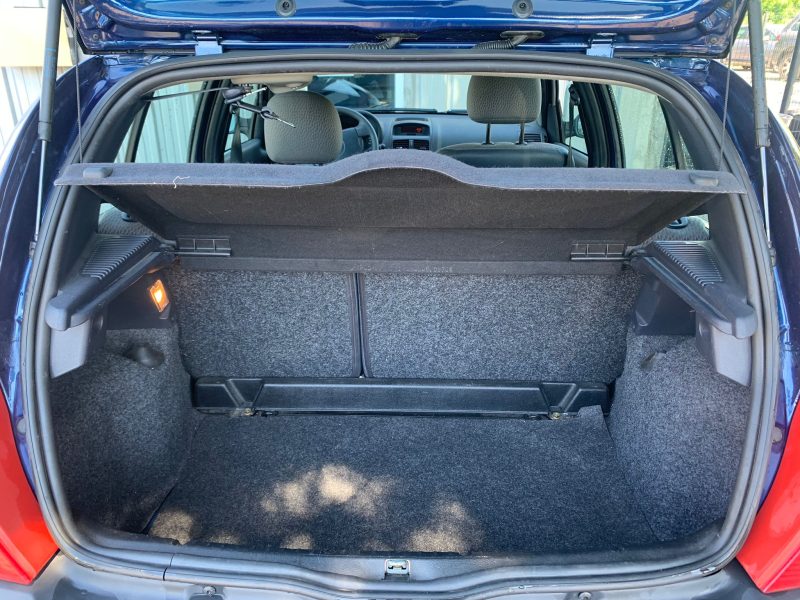 RENAULT CLIO II 2004