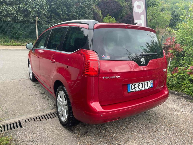 PEUGEOT 5008 2.0HDI 150CV