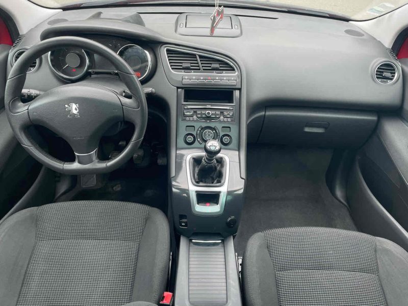 PEUGEOT 5008 2.0HDI 150CV