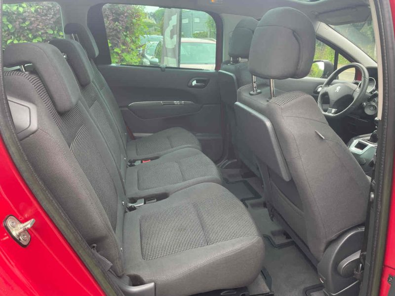 PEUGEOT 5008 2.0HDI 150CV