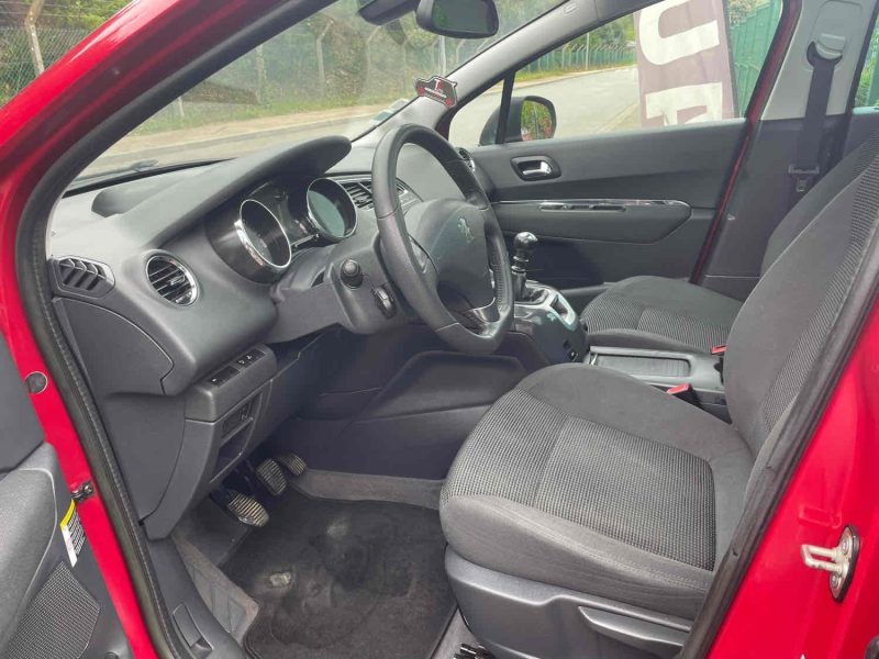 PEUGEOT 5008 2.0HDI 150CV