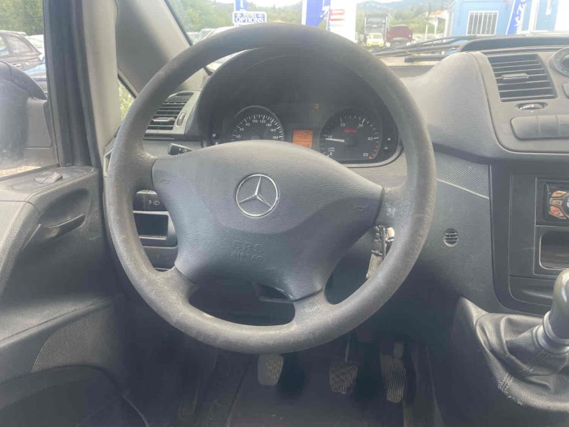 MERCEDES VITO 110 CDI COMPACT BOITE 6 3 PLACES 2011