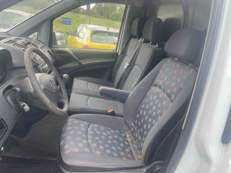 MERCEDES VITO 110 CDI COMPACT BOITE 6 3 PLACES 2011