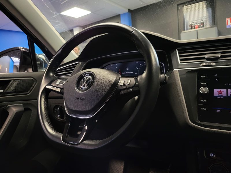 VOLKSWAGEN TIGUAN 2.0 TDI 150cv CARAT / TOIT OUVRANT+CARPLAY+CAMÉRA DE RECUL+VIRTUAL COCKPIT+FULL EN