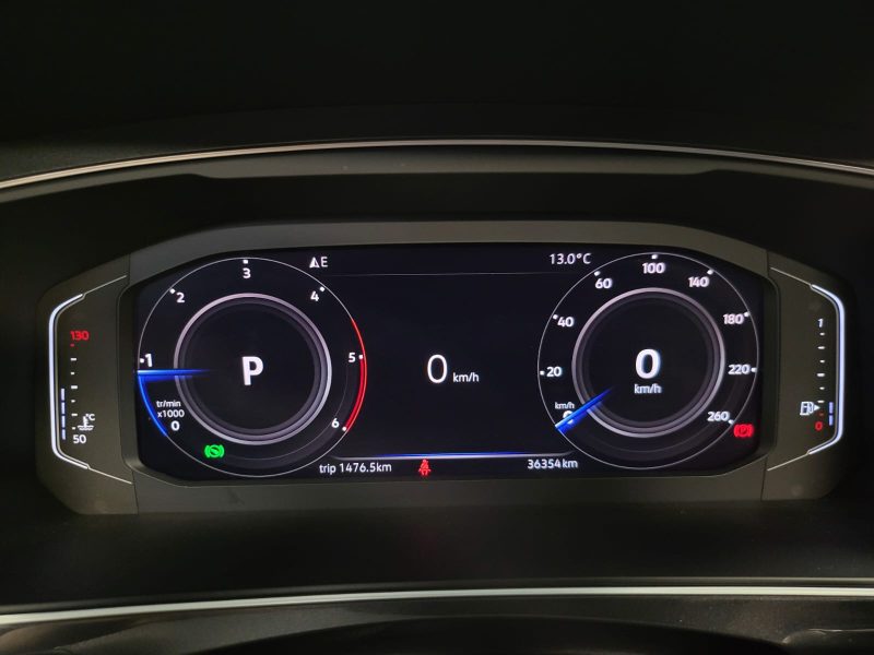 VOLKSWAGEN TIGUAN 2.0 TDI 150cv CARAT / TOIT OUVRANT+CARPLAY+CAMÉRA DE RECUL+VIRTUAL COCKPIT+FULL EN