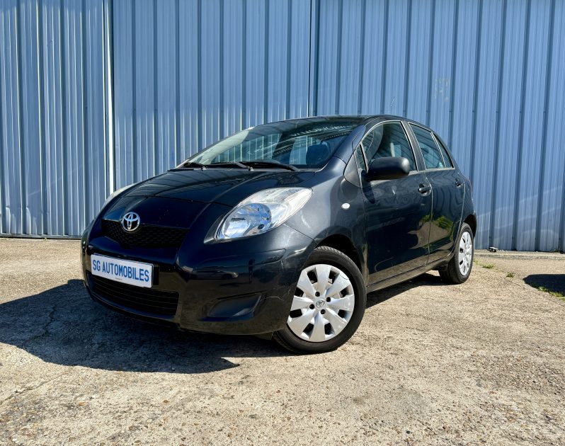 TOYOTA YARIS 2009