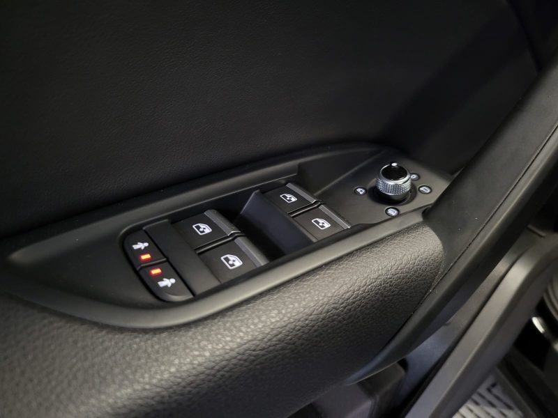AUDI Q5 2.0 TDI QUATTRO S-TRONIC7 190cv S-LINE / VIRTUAL COCKPIT / HAYON ELECTRIQUE / KEYLESS / CARP