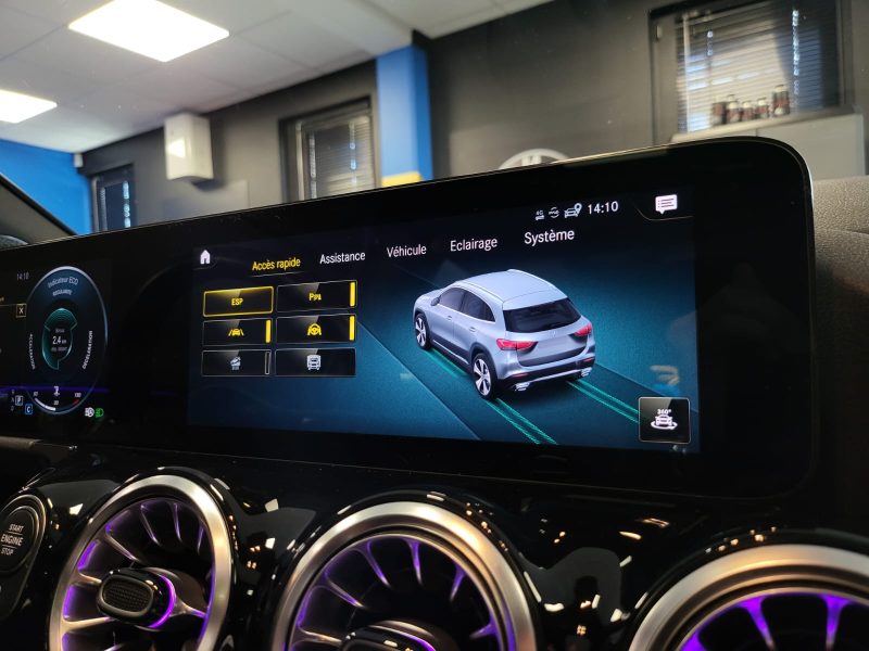 MERCEDES GLA 220d 190cv 4MATIC EDITION ONE AMG LINE 1ER MAIN / TOIT OUVRANT / 360 / SIEGES ELEC / RE