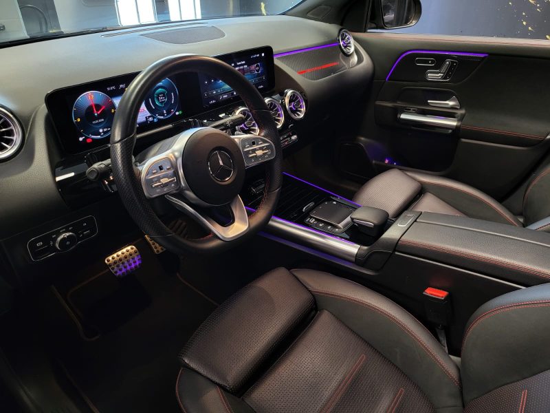 MERCEDES GLA 220d 190cv 4MATIC EDITION ONE AMG LINE 1ER MAIN / TOIT OUVRANT / 360 / SIEGES ELEC / RE