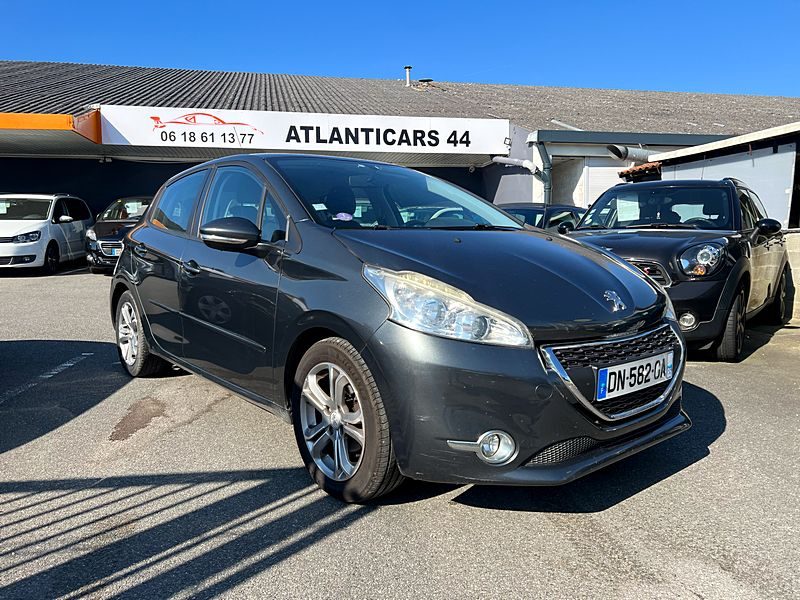 PEUGEOT 208 1.2 VTi 82CH ALLURE