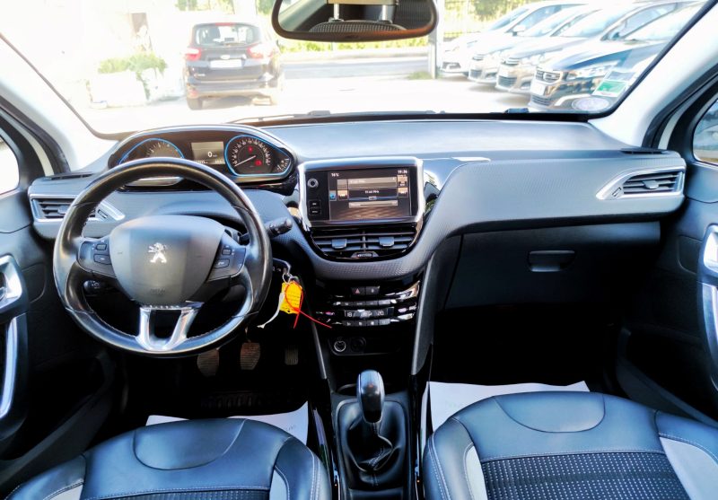 PEUGEOT 2008  2015
