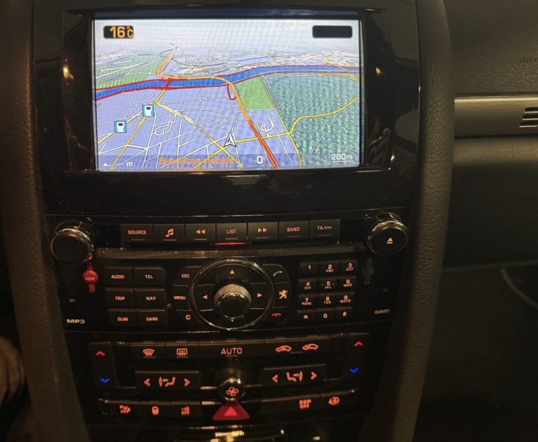 PEUGEOT 407 PHASE 2 1.6 HDI 110 Cv GPS BLUETOOTH - GARANTIE 1 AN