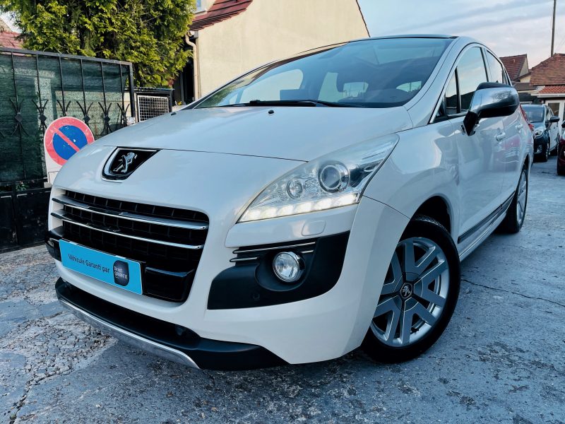 PEUGEOT 3008 HYBRID4 2012