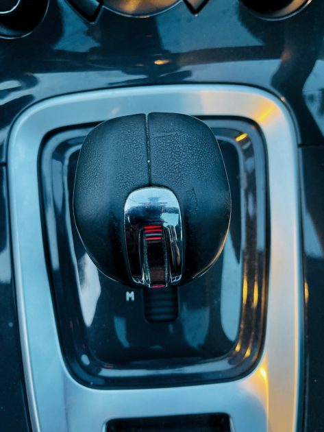 PEUGEOT 3008 HYBRID4 2012