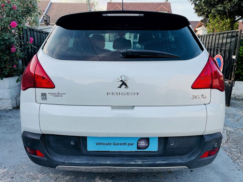 PEUGEOT 3008 HYBRID4 2012