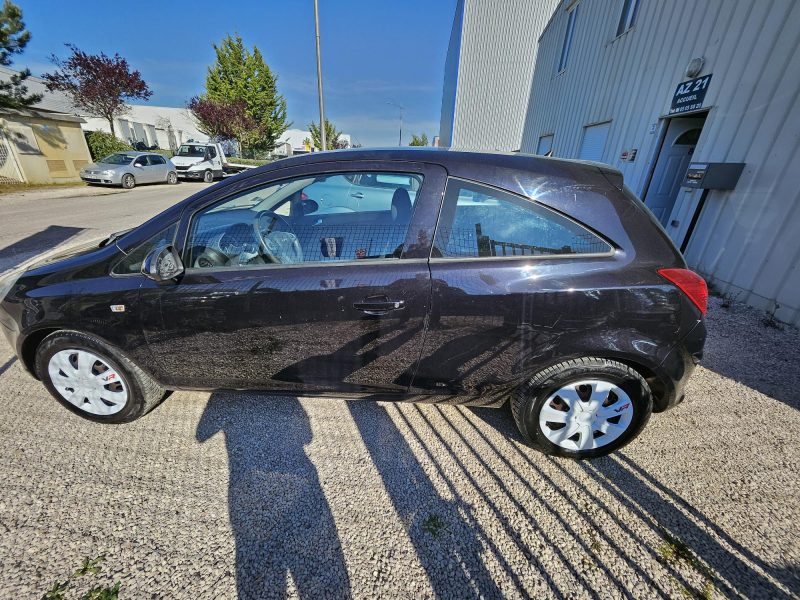 OPEL CORSA D 2009