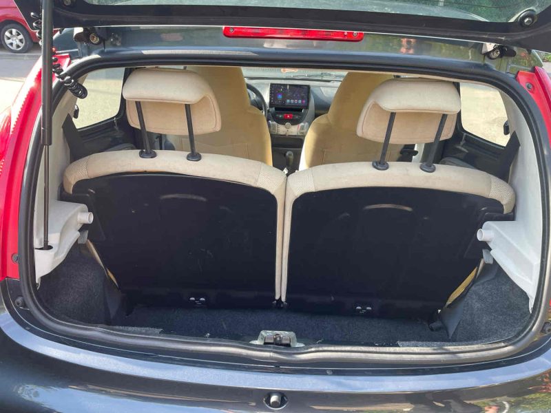 PEUGEOT 107 1.0i 68CV