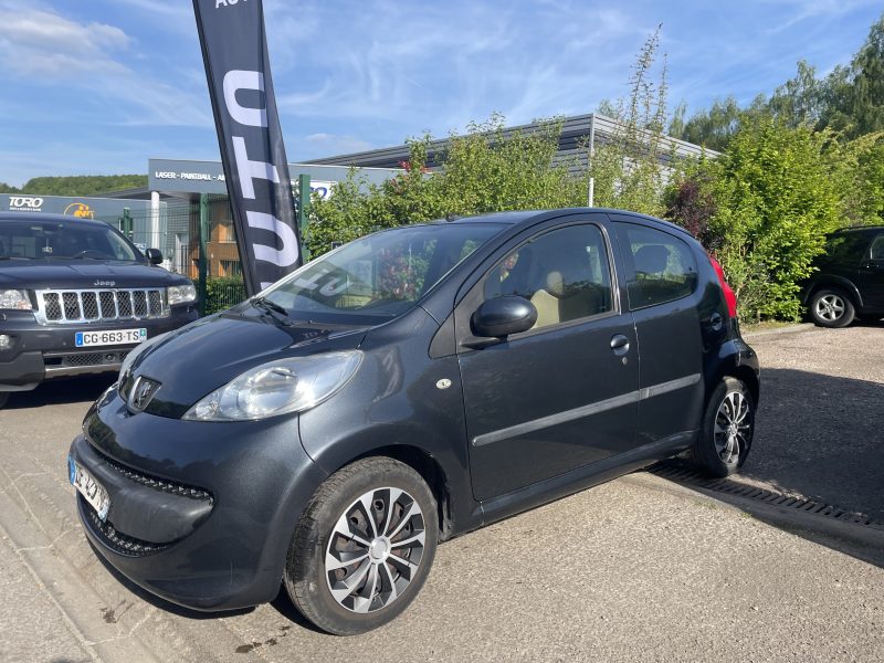 PEUGEOT 107 1.0i 68CV