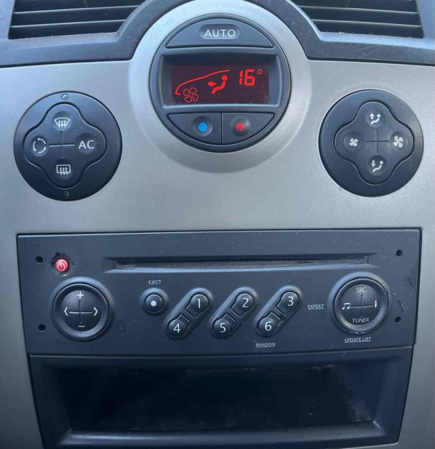 RENAULT MEGANE II 2005