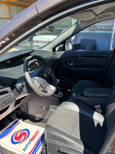 RENAULT SCENIC 7 PLACES 2011