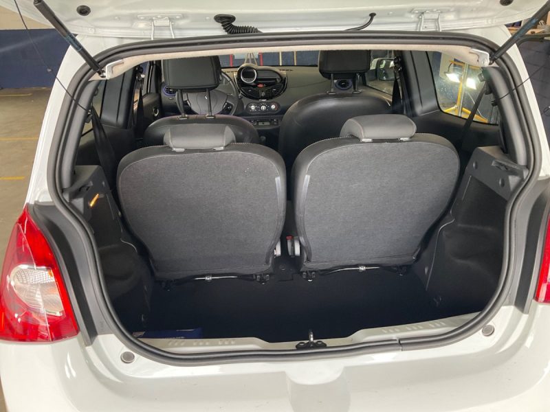 RENAULT TWINGO DYNAMIQUE AUTOMATIQUE 2013