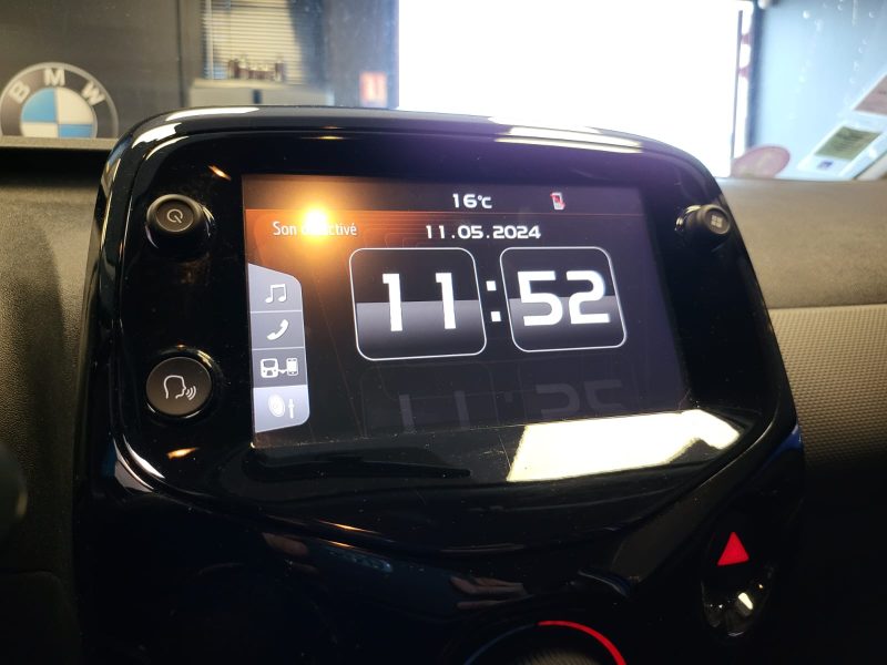 PEUGEOT 108 1.0 VTi EG5 72cv ALLURE / SUIVI COMPLET PEUGEOT / CAMERA / CARPLAY / CLIM