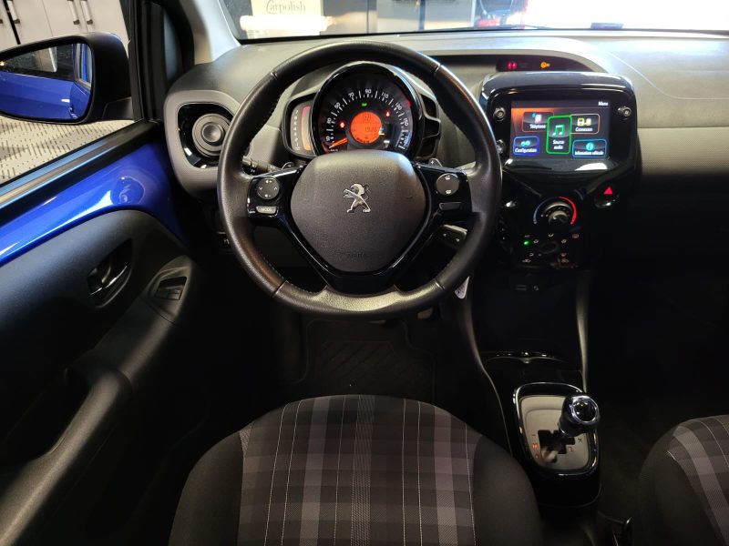PEUGEOT 108 1.0 VTi EG5 72cv ALLURE / SUIVI COMPLET PEUGEOT / CAMERA / CARPLAY / CLIM