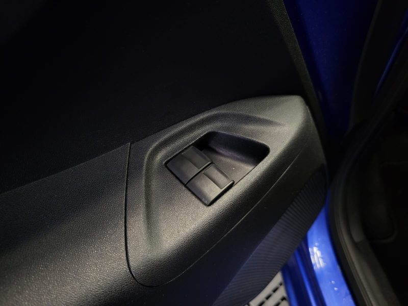 PEUGEOT 108 1.0 VTi EG5 72cv ALLURE / SUIVI COMPLET PEUGEOT / CAMERA / CARPLAY / CLIM