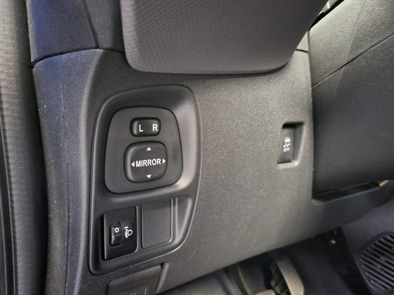 PEUGEOT 108 1.0 VTi EG5 72cv ALLURE / SUIVI COMPLET PEUGEOT / CAMERA / CARPLAY / CLIM