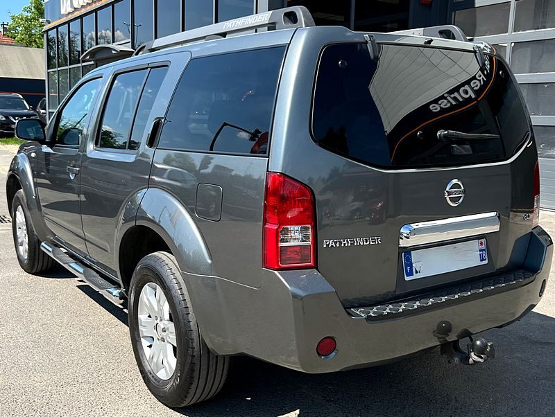 NISSAN PATHFINDER III 4WD 2.5 DCI 174 BOITE AUTO 7 PLACES ATTELAGE EXCELLENT ETAT - Garantie 12 Mois