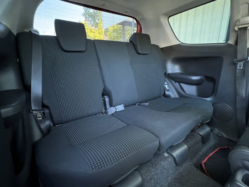 SUZUKI SWIFT III 1.3 VVT 93 Cv BLUETOOTH / 5 PLACES - Garantie 1 an