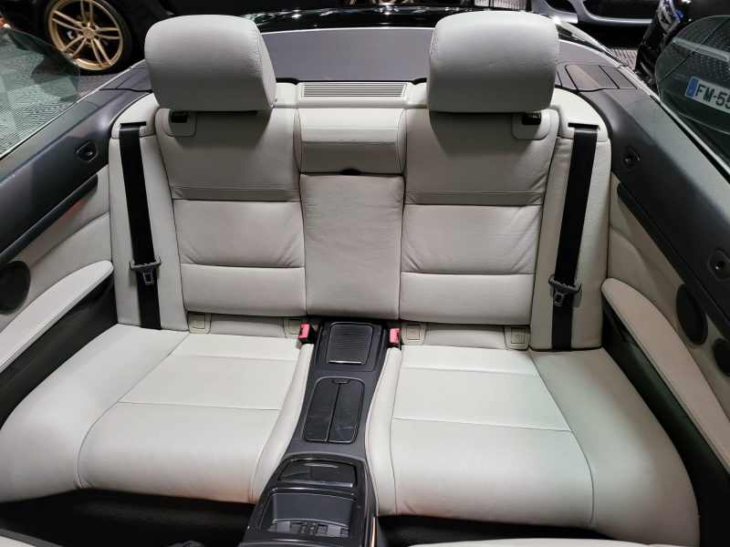 320 i 170cv CABRIOLET / SIEGES ELECTRIQUE ET CHAUFFANT / RADAR / REGULATEUR 