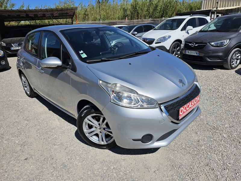 PEUGEOT 208 1.4 HDI 70 CH ACTIVE CLIM 5 PORTES 